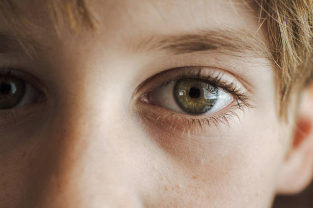 ojo de niño proteccion vista gafas